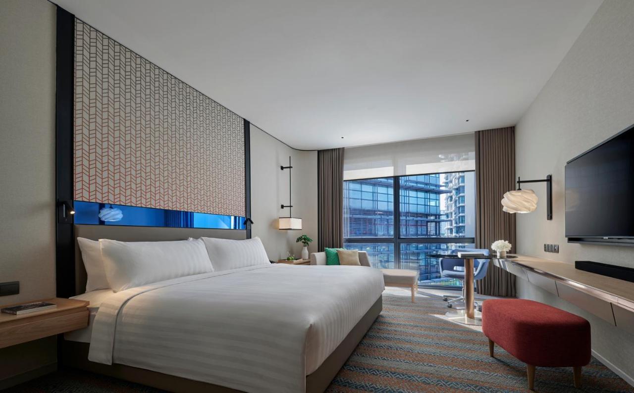 Отель Amari Куала-Лумпур Экстерьер фото Deluxe Room